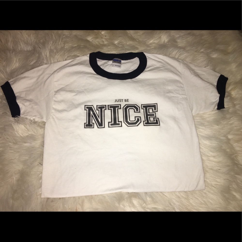 Short sleeve shirt